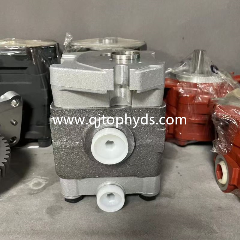 Hitachi ZAX60-5A Hydraulic Pump PVD-2B-50P-20G5 21G5 Gear Pump.